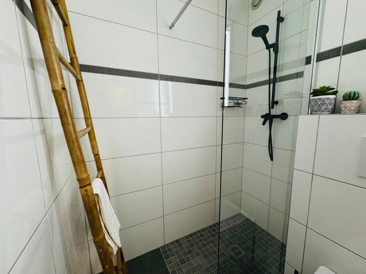 Klassen - Design In 11 Etage - Tolle Aussicht - Sauna, Pool - Netflix * Lahnstein
