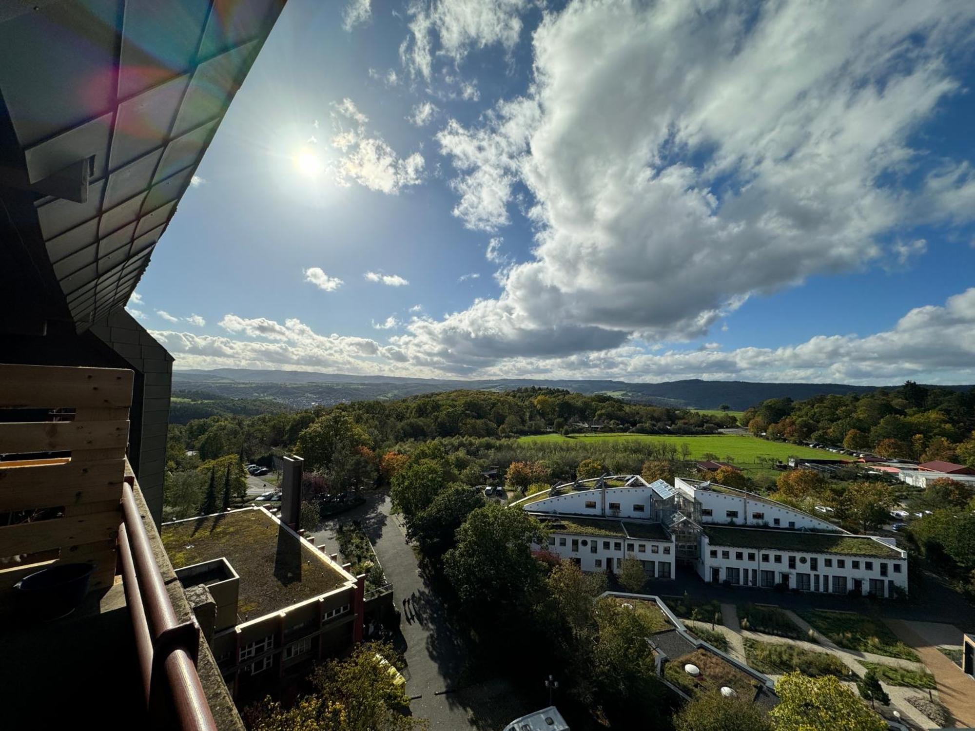 Klassen - Design In 11 Etage - Tolle Aussicht - Sauna, Pool - Netflix